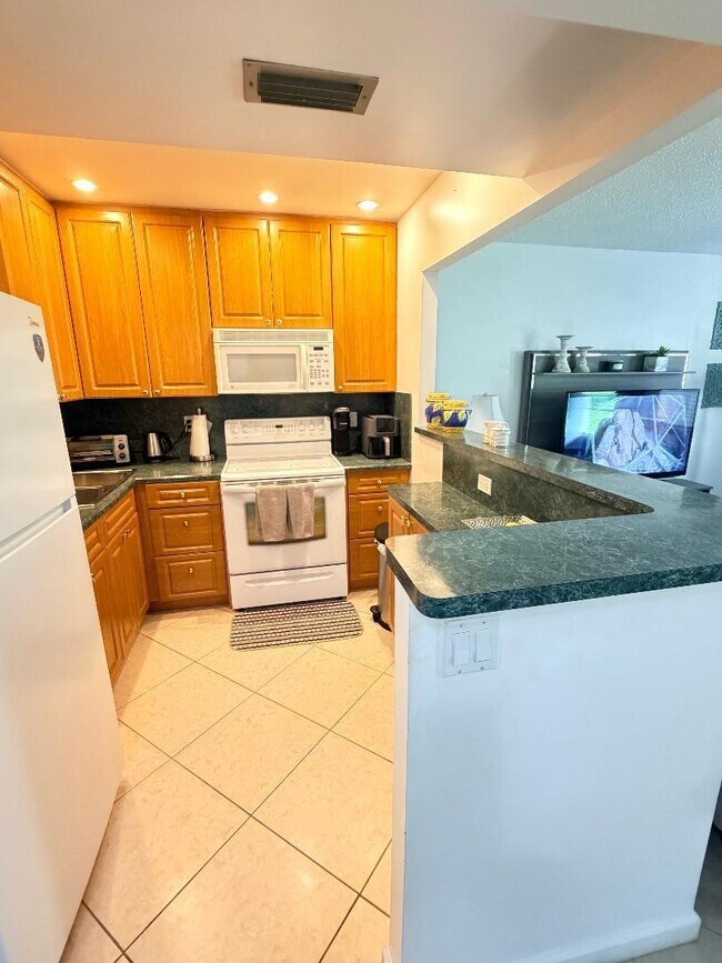 Building Photo - 638 Snug Harbor Dr