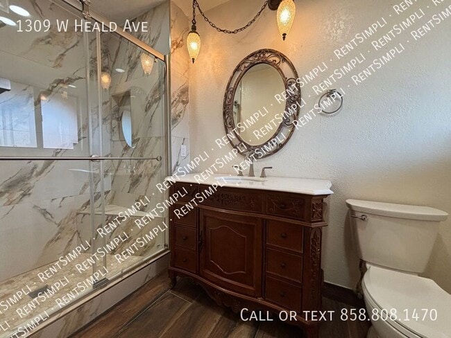 Building Photo - 1309 W Heald Ave
