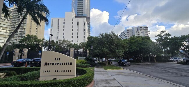 Building Photo - 2475 Brickell Ave