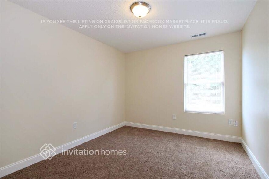 Building Photo - 14017 Riding Hill Ave