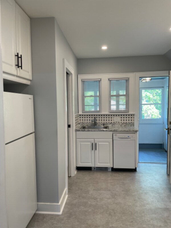 Building Photo - 54 Latham Ridge Rd