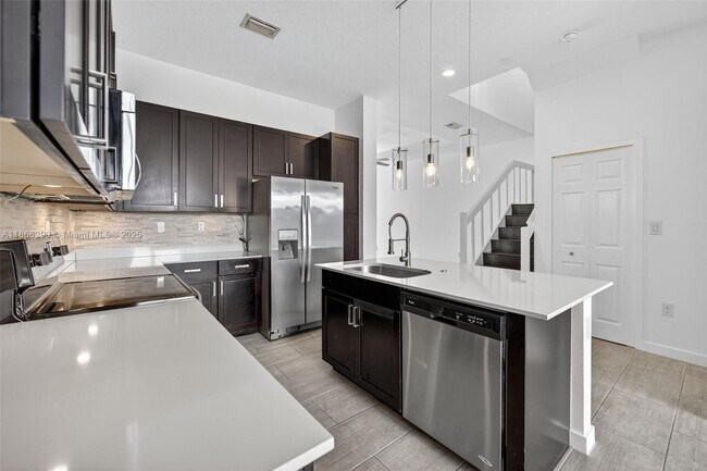 Building Photo - 17606 SW 149th Pl