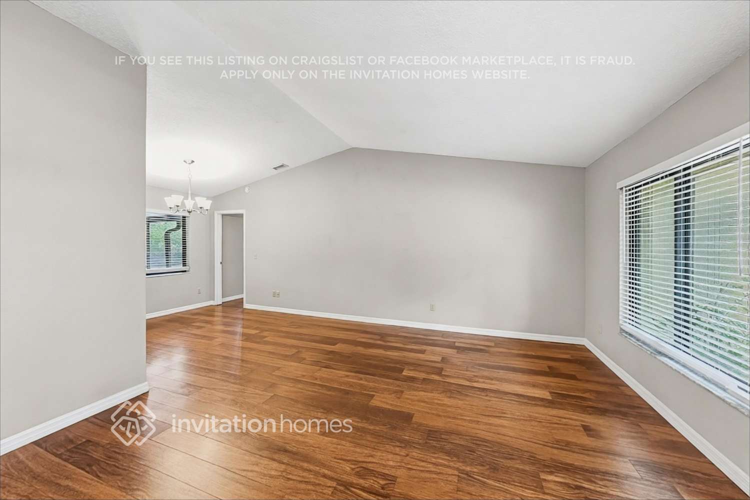 Building Photo - 1009 Dishman Loop