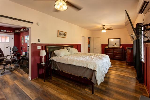 Building Photo - 340 E 3rd St