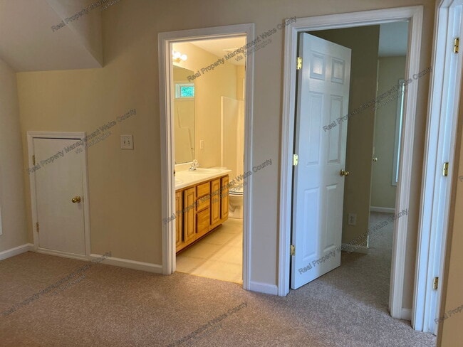 Building Photo - 2516 Farlow Gap Ln