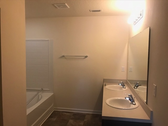Building Photo - Charming 3bd/2ba Home! Must See!