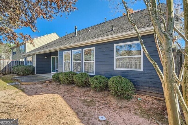 Building Photo - 1756 Hedington Ct SE