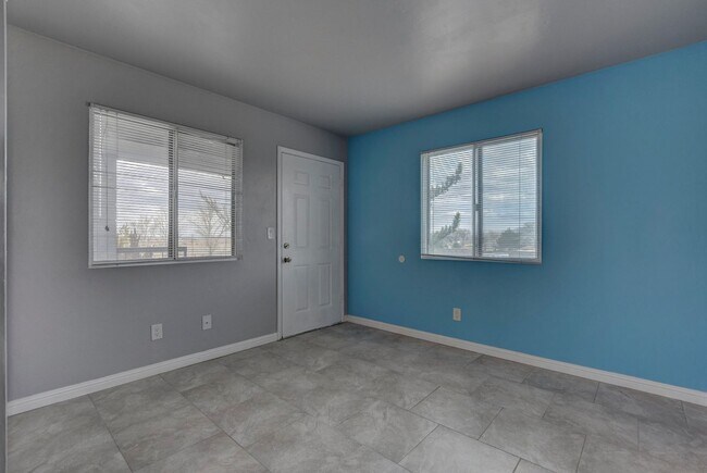 Building Photo - 6120 Antelope Villas Cir