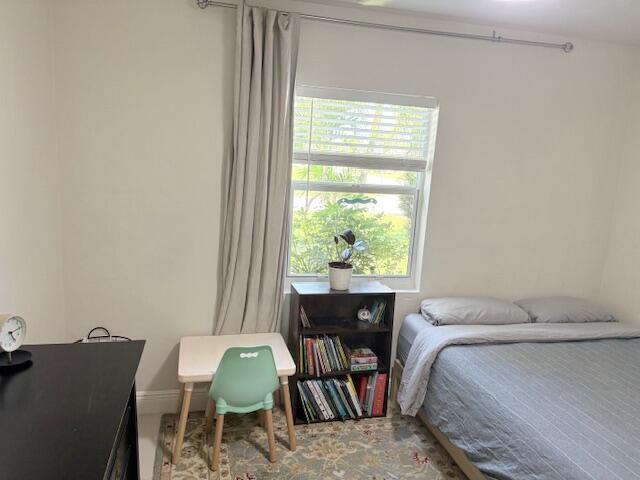 Building Photo - 270 NE 45th St