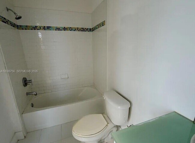 Building Photo - 1791 NE Miami Gardens Dr