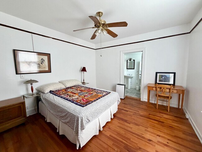 Building Photo - richland1706