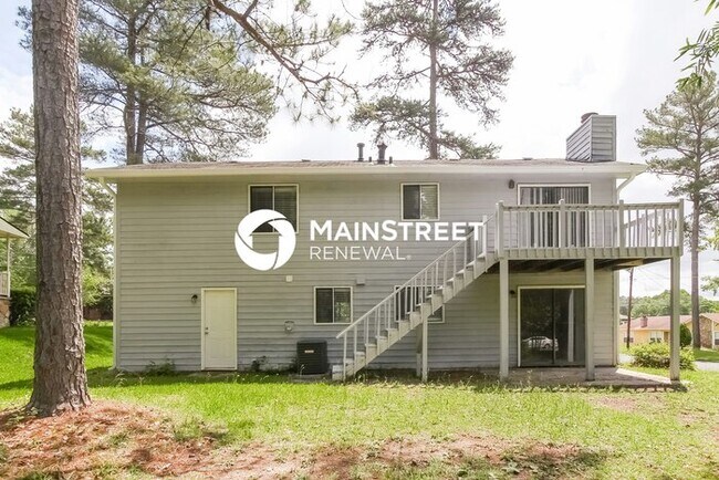 Building Photo - 5 Bedroom Pet-Friendly Home in Fairburn, GA with Main Street Renewal