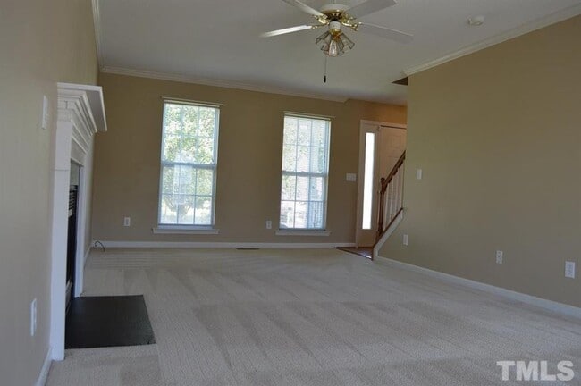 Building Photo - 2306 Nutting Ln