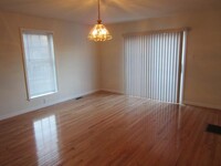 Building Photo - 3 bedroom in HARRISON NY 10528