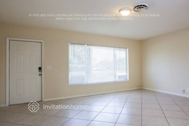 Building Photo - 401 NW 8th Ct