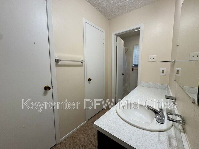 Building Photo - 338 Beatty Dr