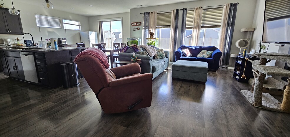 Building Photo - 17710 Mill Valley Rd