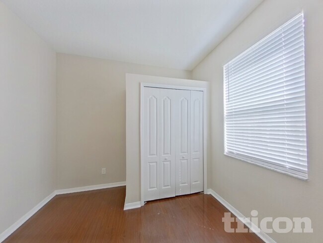 Building Photo - 9346 Black Thorn Loop