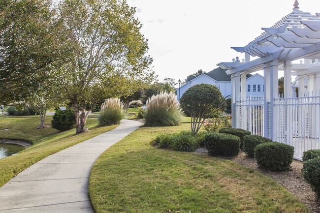 Building Photo - 1132 Grace Hill Dr