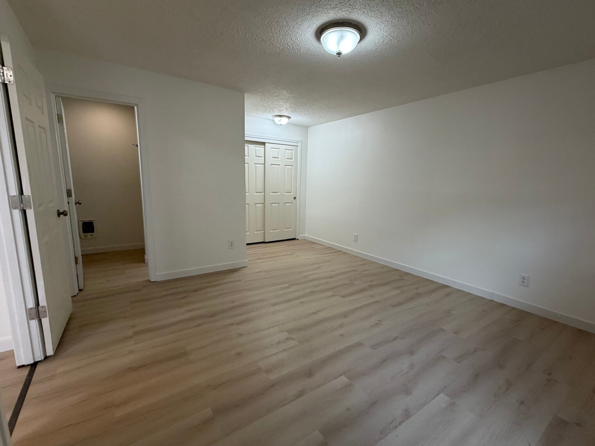 Bedroom reverse view - 1015 7th St