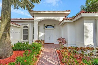 Building Photo - 1709 Victoria Pointe Cir