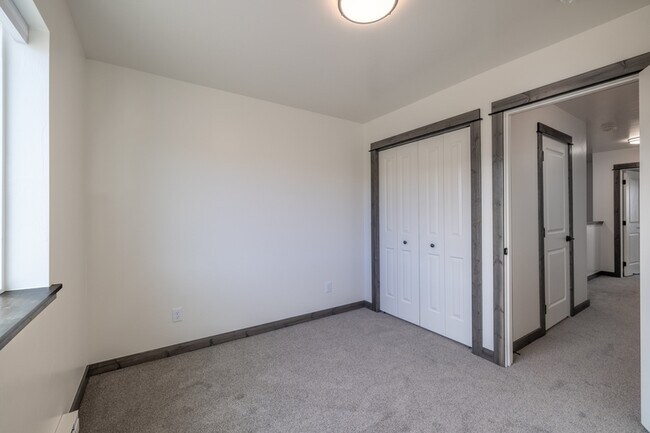 Building Photo - 3396 Crosswind Ct