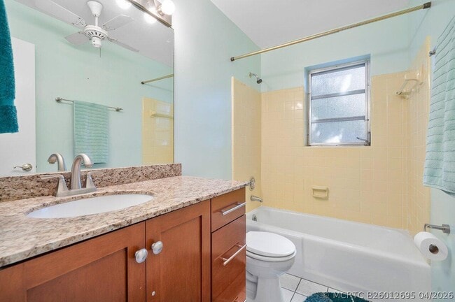 Building Photo - 13 Sailfish Ln