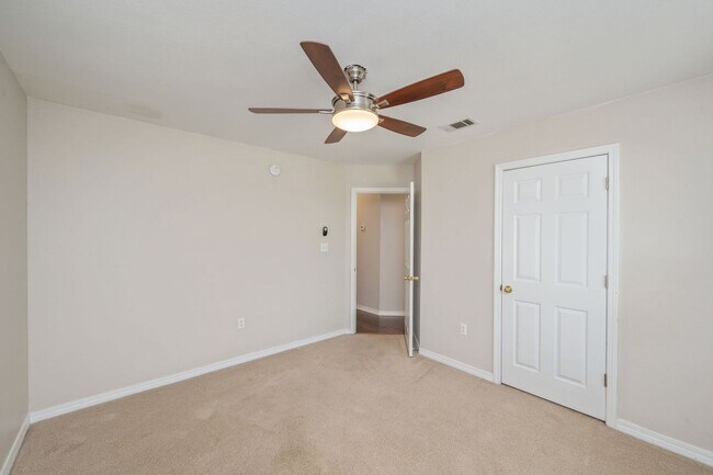 Building Photo - Updated Home in Bluewater Bay!