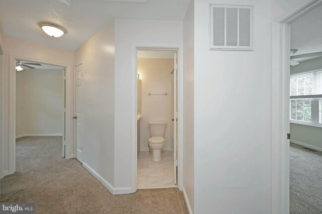 Building Photo - 103 Eaton Ct