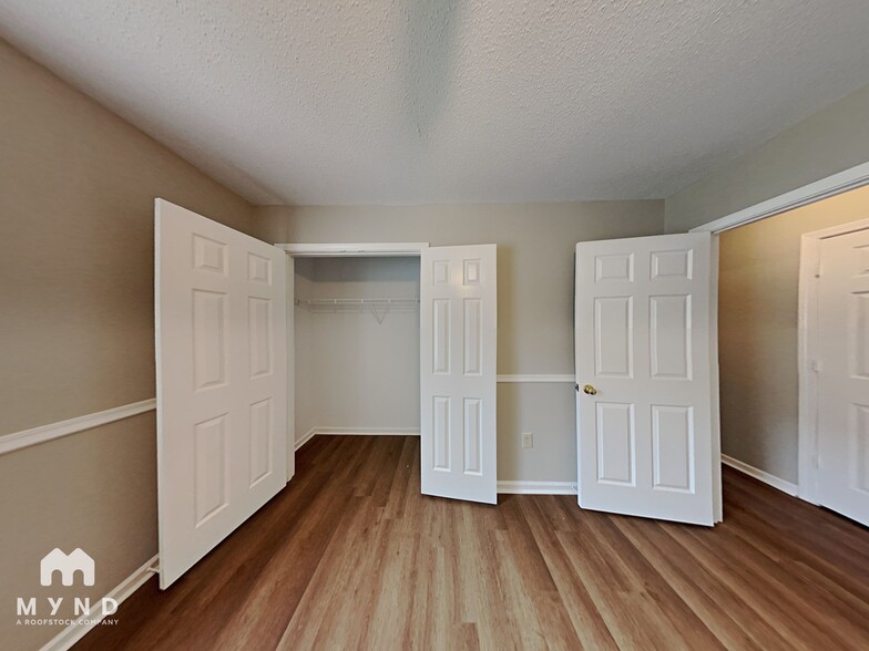 Building Photo - 545 Newell St NW