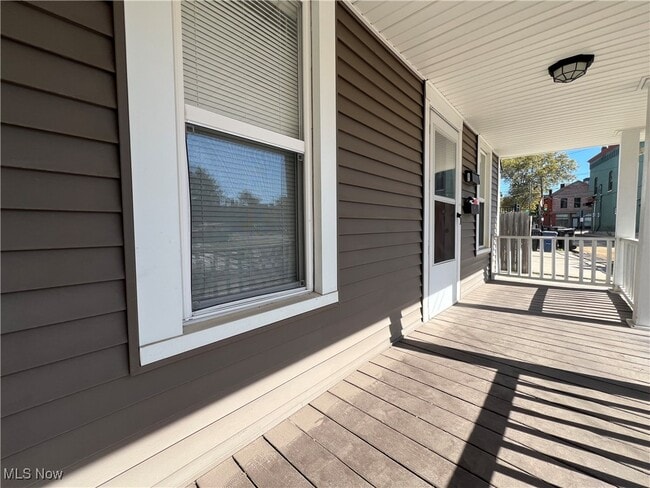 Building Photo - 1726 Starkweather Ave