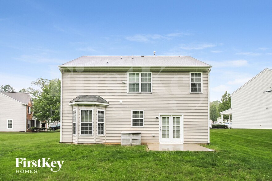 Building Photo - 2642 Hidden Pond Cove