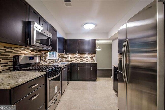 Building Photo - 1351 Omie Way
