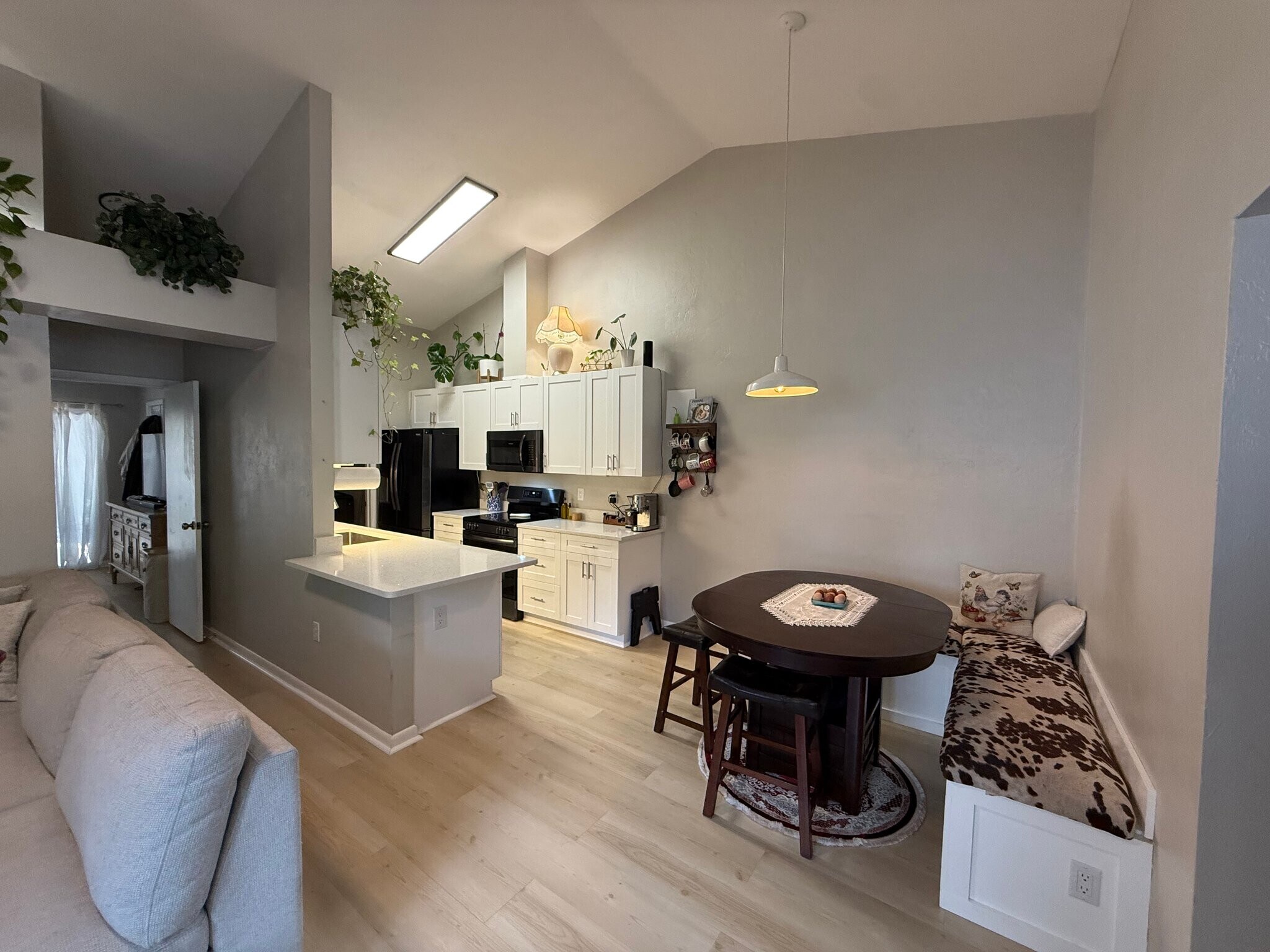 Building Photo - 3811 SW 28th Terrace