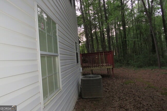 Building Photo - 2060 Bedford Ct