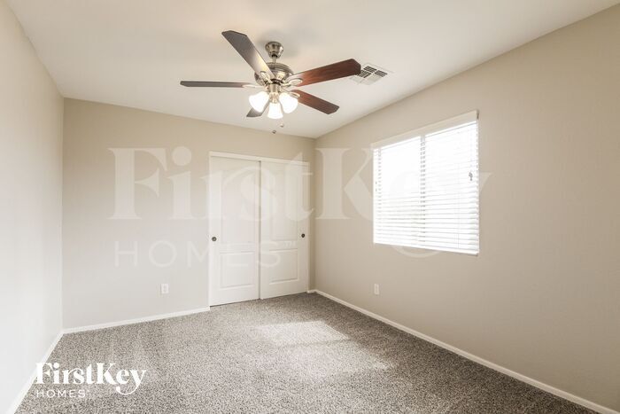 Building Photo - 14331 N 145th Dr