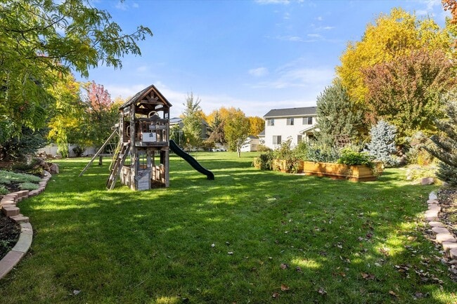 Building Photo - Spacious 5-Bedroom Home (plus bonus room) on ½ Acre in Bridgetower – Rare Meridian Rental!