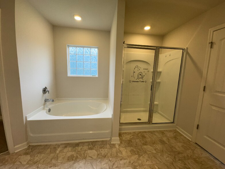 Building Photo - 231 Sienna Bluff