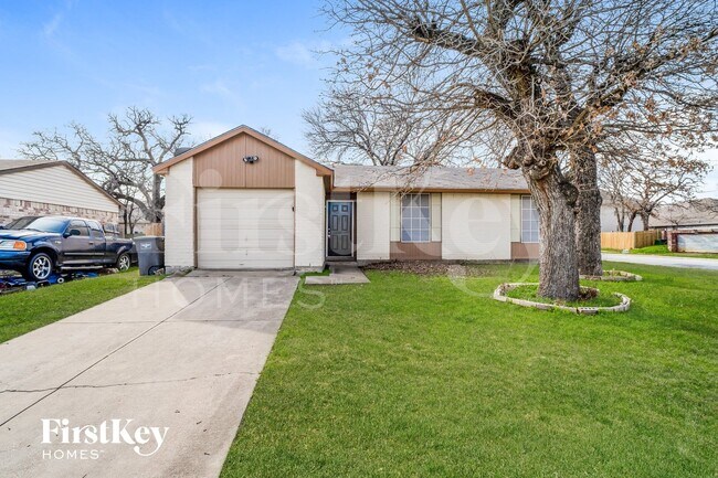 Building Photo - 7000 Wildbriar Ct E