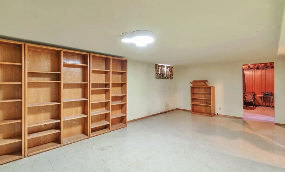 Building Photo - 1304 S Harlan St