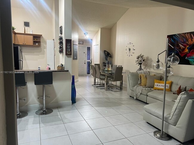 Building Photo - 9446 SW 140th Ct