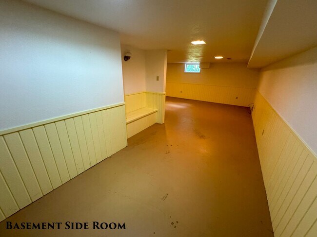 Building Photo - STATUS: -PENDING APPLICATION--|R275| $2495
