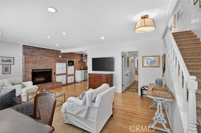 Building Photo - 437 35th St