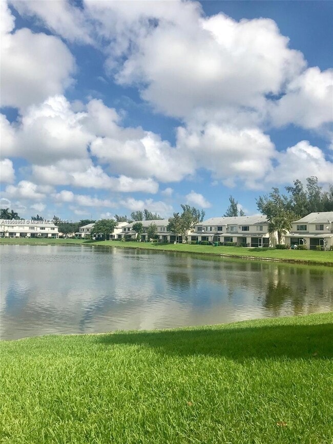 Building Photo - 3183 SW 50th St