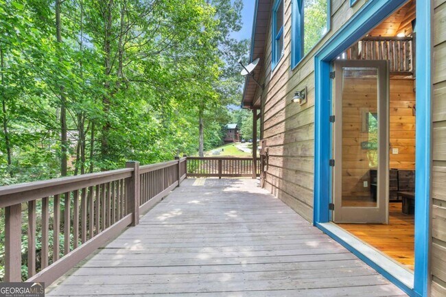 Building Photo - 417 Hickory Ridge Dr