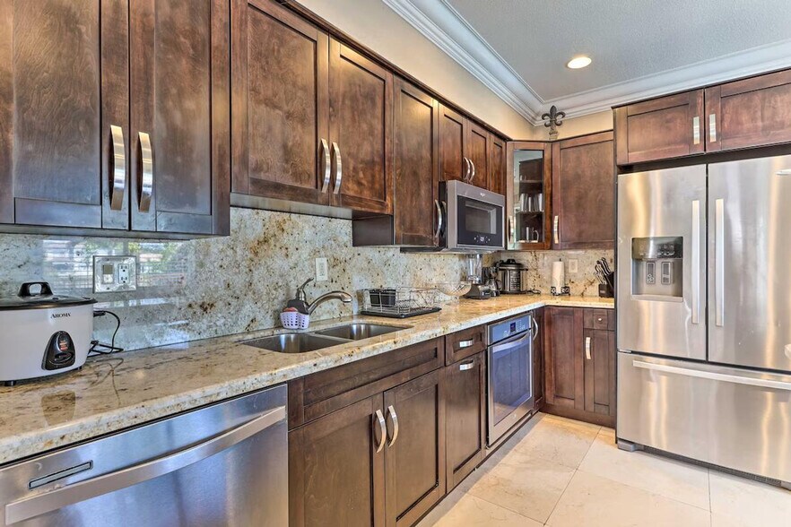 Building Photo - 16445 SW 52nd St