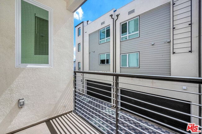 Building Photo - 5605 E Alloway Ct