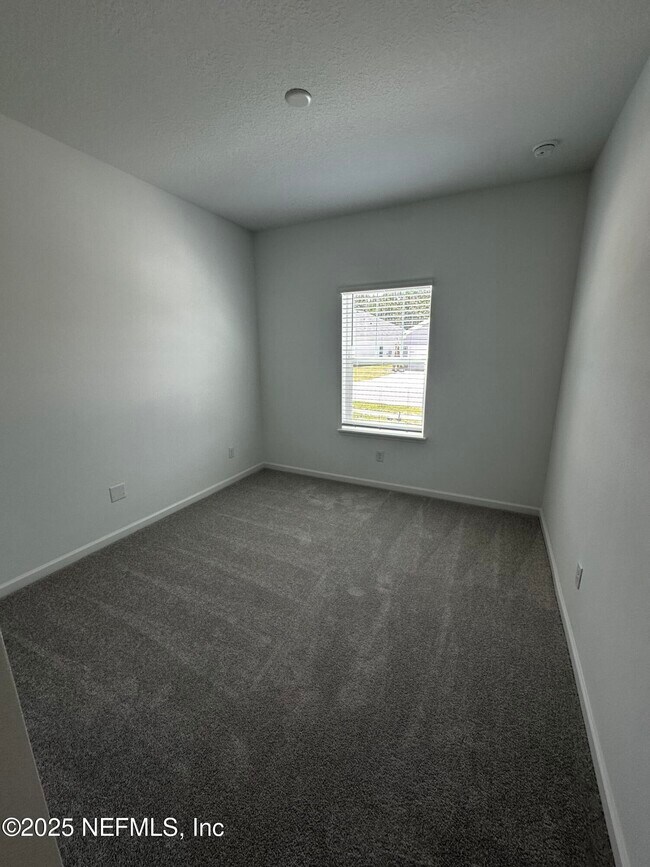 Building Photo - 235 Simonson Run