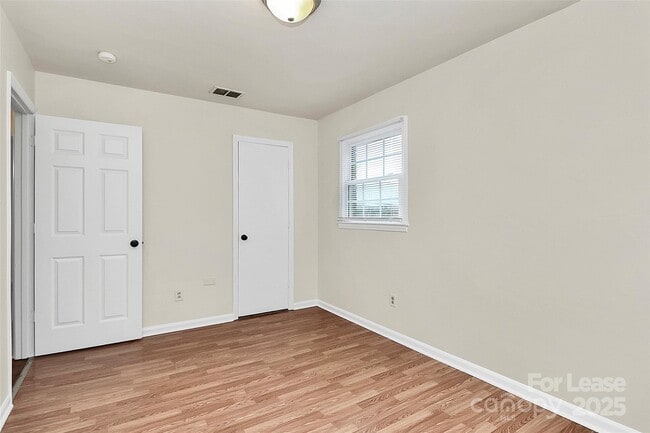 Building Photo - 8201 Hemby Wood Dr