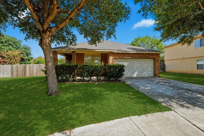Building Photo - New LVP Flooring & Large Backyard in Schertz